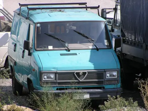 Alfa Romeo AR6 (1985–1989)