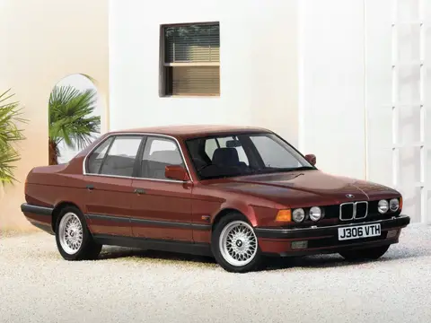 7-серии E32 (1986–1994)