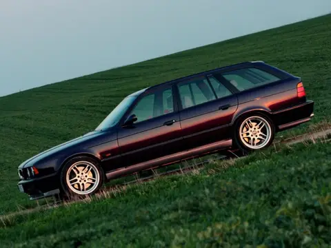M5 E34 (1988–1995)