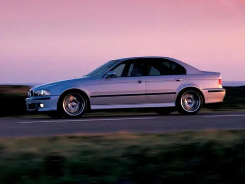M5 E39 (1998–2003)