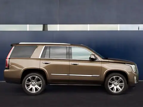 Cadillac Escalade IV (2014–2020)
