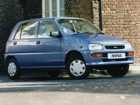 Daihatsu Mira L500 (1994–1999)