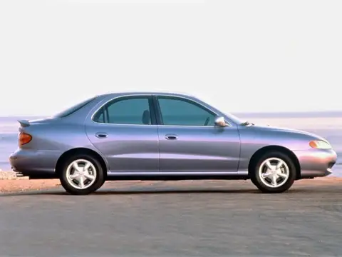 Hyundai Avante J2 (1995–1998)
