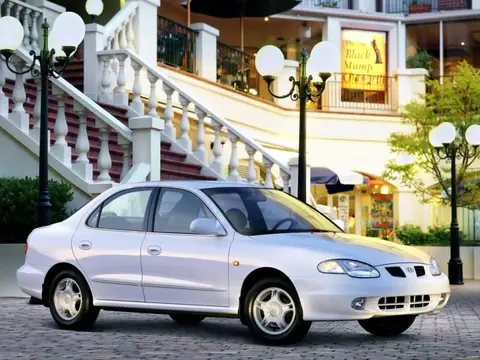 Hyundai Avante J2 (1998–2000)