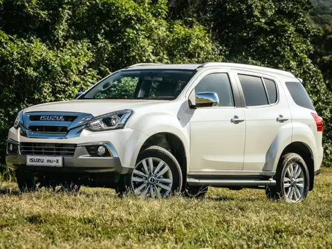 Isuzu MU-X (2013–2020)