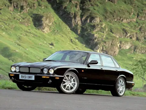 XJR X300 (1997–2003)