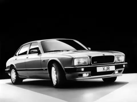 Jaguar XJR XJ40 (1989–1994)