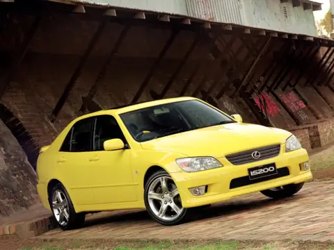 IS200 I (1999–2005)