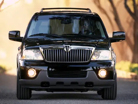 Lincoln Navigator II (2002–2006)