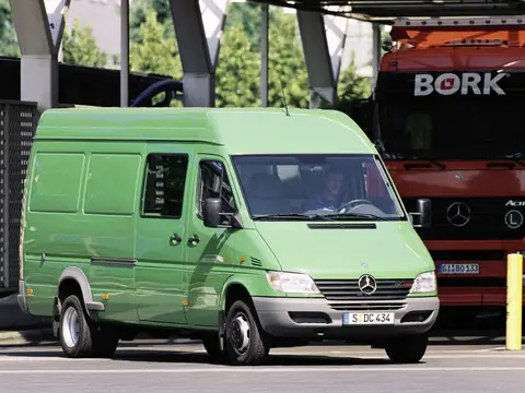 Mercedes-Benz Sprinter W901-905 (2000–2006)