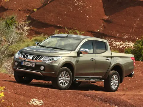 L200 V (2015–2019)