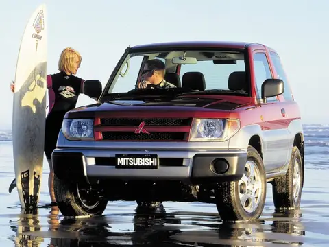 Pajero iO (1998–2007)