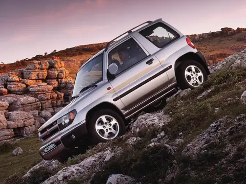 Pajero Pinin (1998–2006)