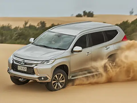 Pajero Sport III (2015–н.в.)