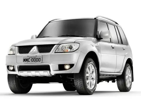 Pajero TR4 (2002–2015)