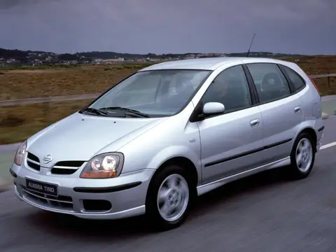 Almera Tino (2000–2006)