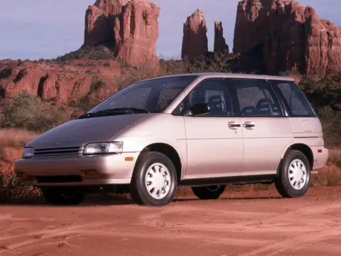Nissan Axxess M11 (1990–1995)