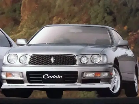 Cedric Y33 (1995–1999)