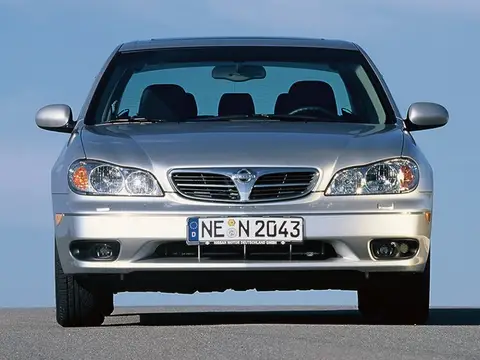 Nissan Maxima A33 (2000–2005)