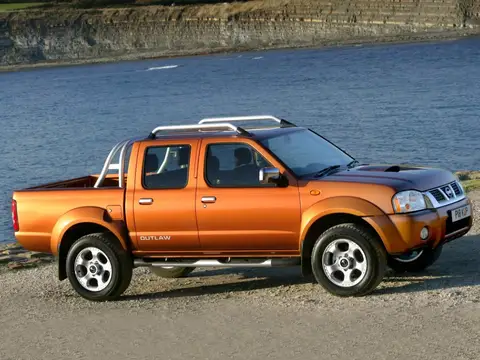 Navara D22 (2001–2005)
