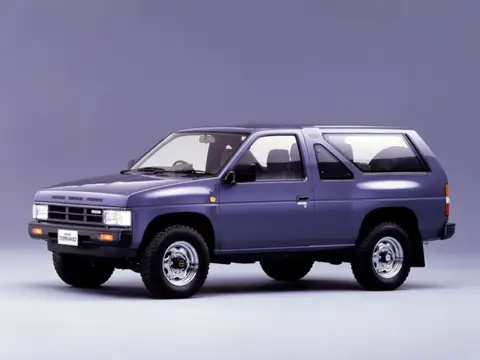 Terrano WD21 (1986–1995)