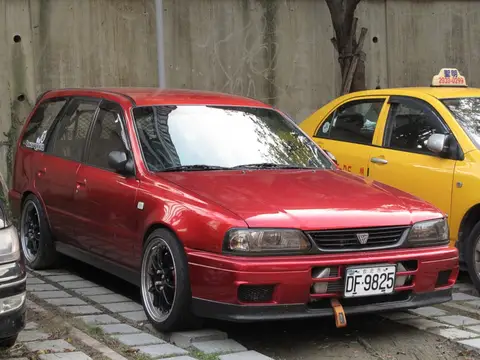 Nissan Wingroad Y10 (1996–1999)