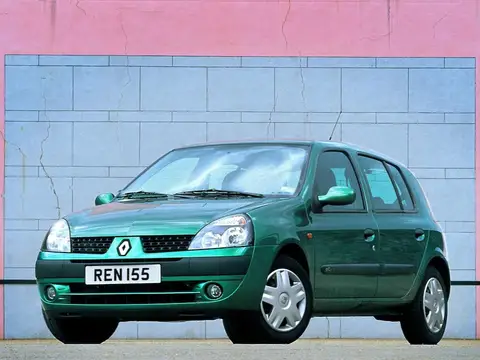 Clio II (2001–2005)