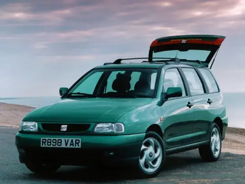 SEAT Cordoba Vario (1996–1999)