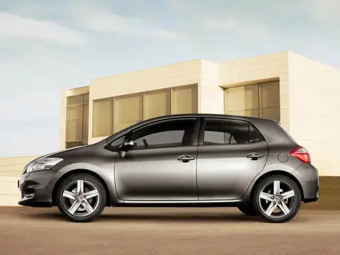 Auris E150 (2010–2012)