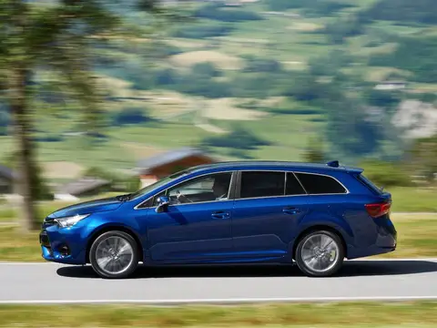 Toyota Avensis T270 (2015–2018)