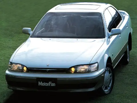Toyota Camry Prominent SV30 (1990–1994)