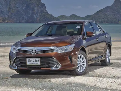 Camry XV50 (2011–2018)