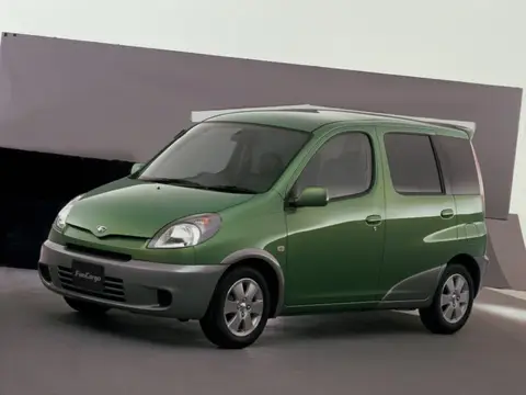 Toyota FunCargo (1999–2005)
