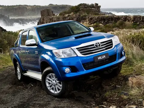 HiLux VII (2011–2016)