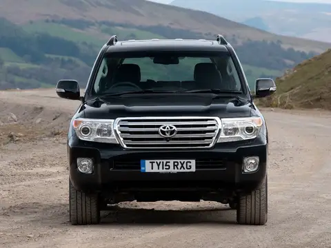 Toyota Land Cruiser J200 (2012–2015)