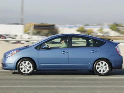 Prius XV20 (2003–2011)