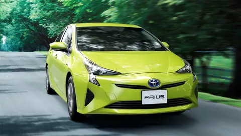 Toyota Prius XW50 (2015–2018)