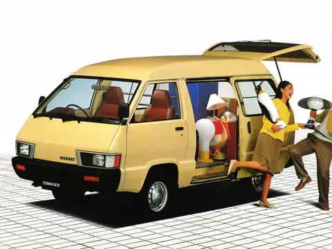 Toyota TownAce R20/R30 (1982–1985)