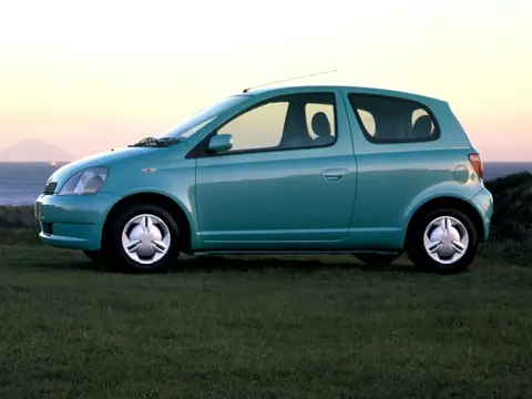 Vitz P10 (1999–2001)