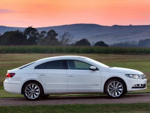 Passat CC (2012–2018)