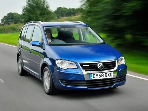 Volkswagen Touran I (2006–2010)