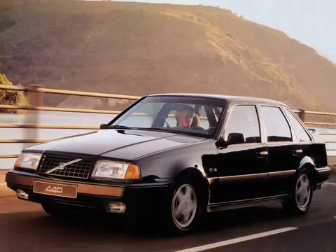 Volvo 440 (1988–1994)