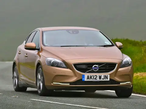 Volvo V40 II (2012–2019)