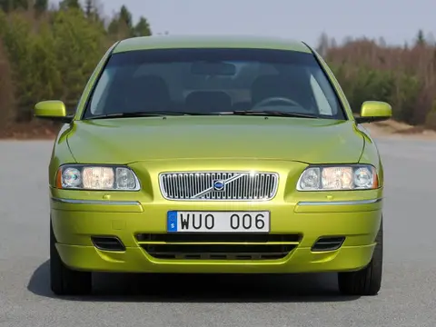 V70 II (2000–2007)